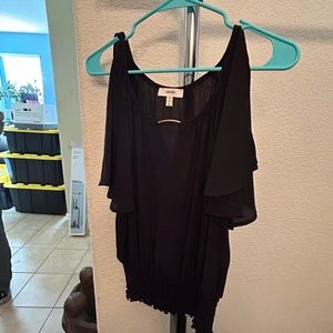 Black shoulder less top
